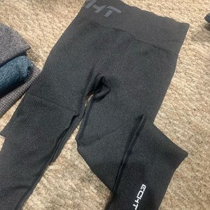 NWOT Echt arise comfort legging in charcoal color